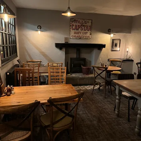 The Black Swan Leyburn