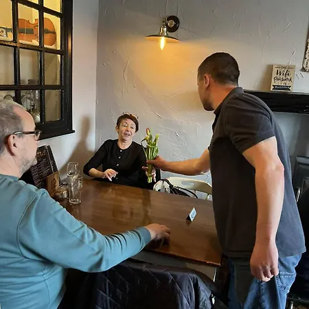 The Black Swan Leyburn