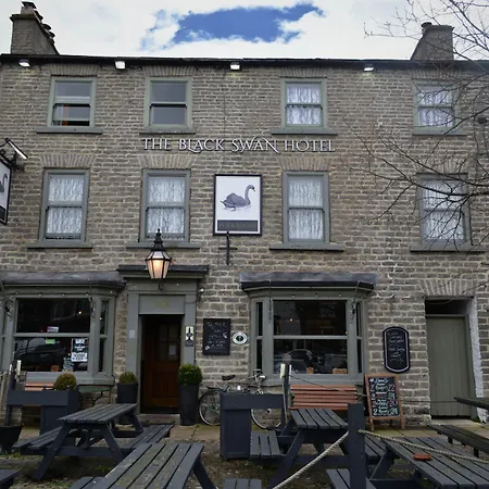 The Black Swan 3* Leyburn