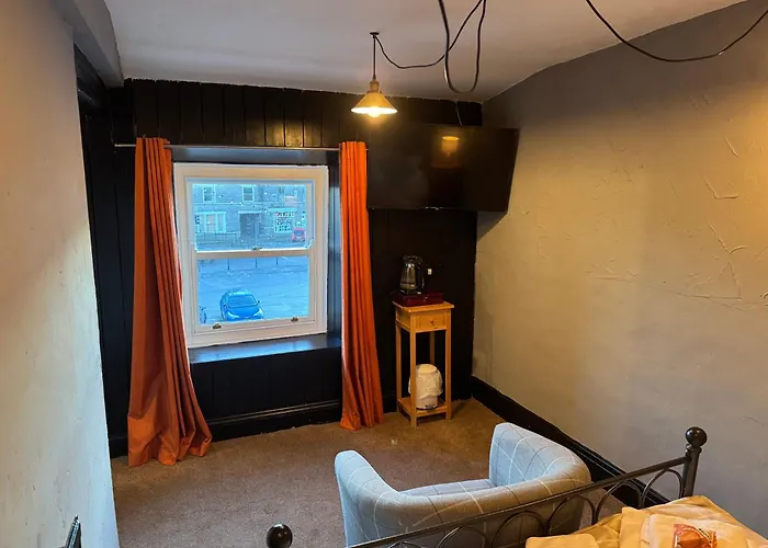 The Black Swan Hotel 3*