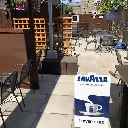 The Black Swan 호텔 3*