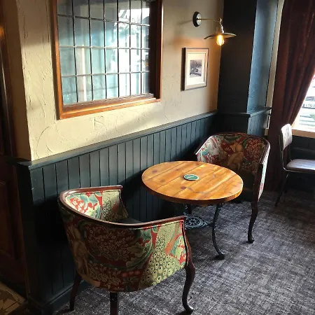 The Black Swan Leyburn