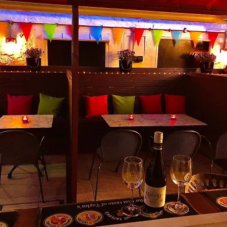 호텔 The Black Swan 3*