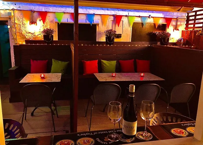 酒店 The Black Swan 3*